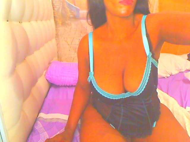 HOTLILLIE live cam on BongaCams