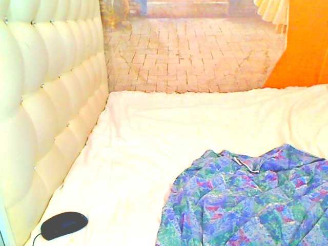 HOTLILLIE live cam on BongaCams
