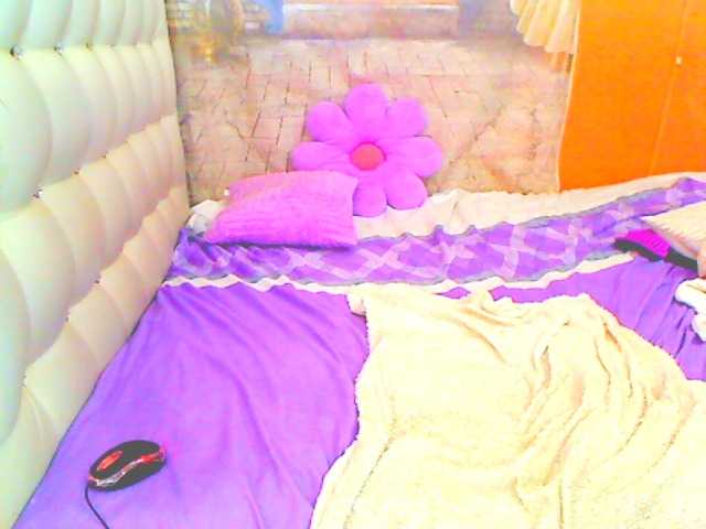HOTLILLIE live cam on BongaCams