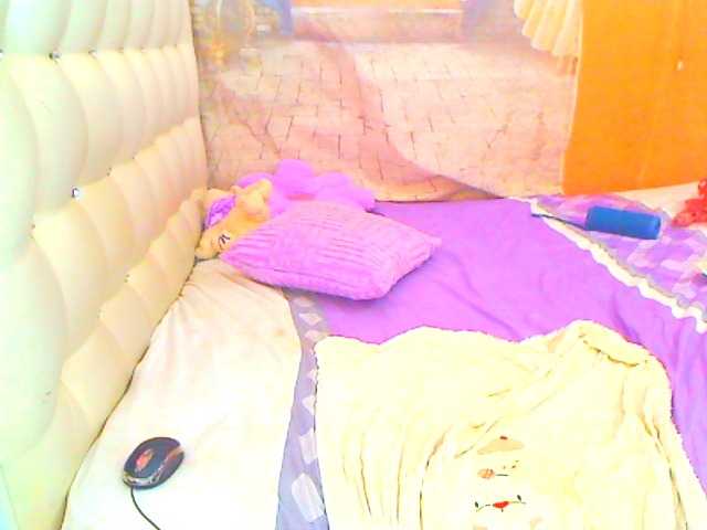 HOTLILLIE live cam on BongaCams
