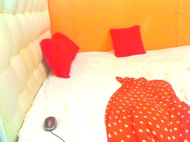 HOTLILLIE live cam on BongaCams