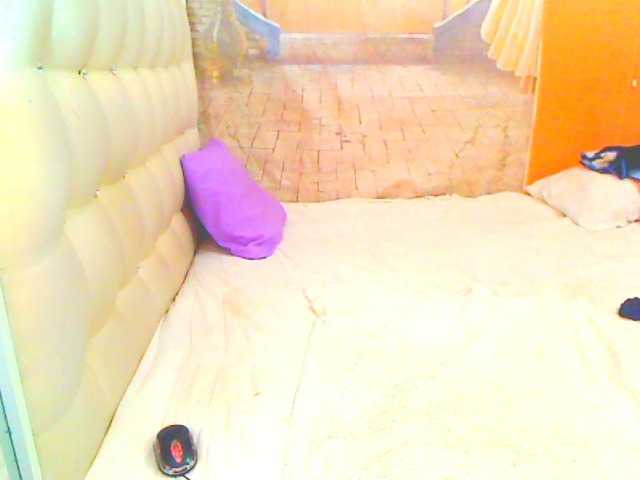 HOTLILLIE live cam on BongaCams