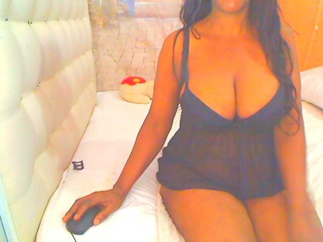 HOTLILLIE live cam on BongaCams