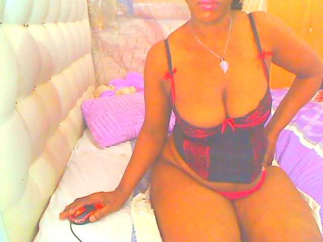 HOTLILLIE live cam on BongaCams