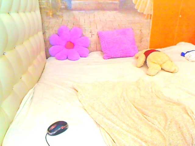 HOTLILLIE live cam on BongaCams
