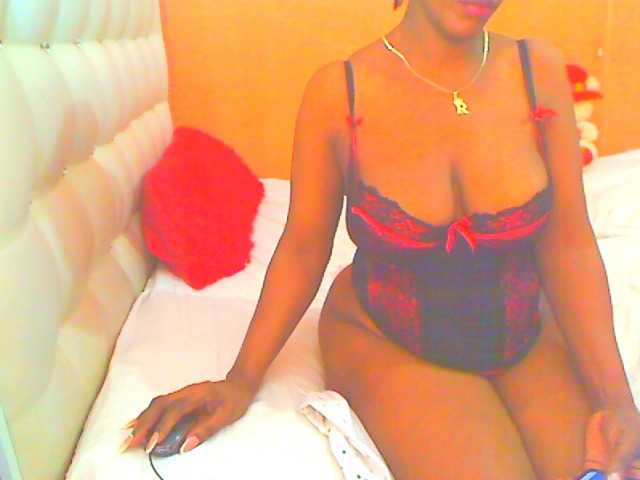 HOTLILLIE live cam on BongaCams
