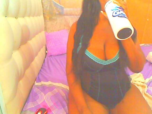 HOTLILLIE live webcam show