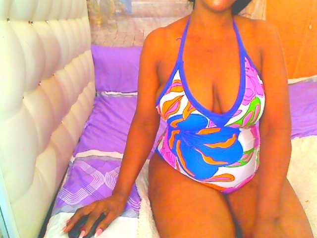 HOTLILLIE live cam on BongaCams