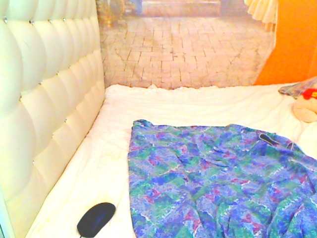 HOTLILLIE live cam on BongaCams