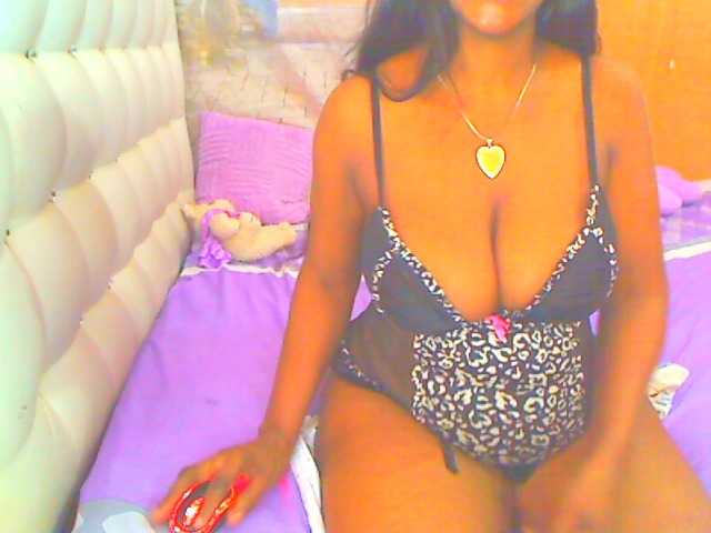 HOTLILLIE live cam on BongaCams