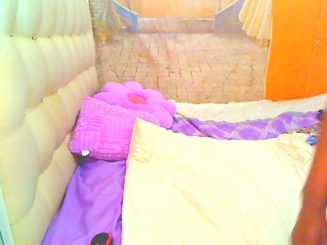 HOTLILLIE live cam on BongaCams