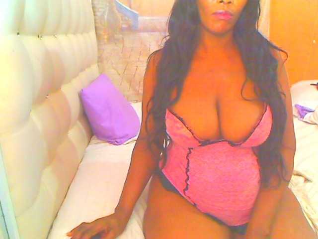 HOTLILLIE live cam on BongaCams