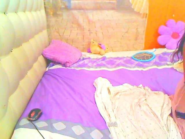 HOTLILLIE live cam on BongaCams