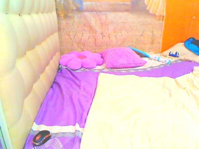 HOTLILLIE live cam on BongaCams