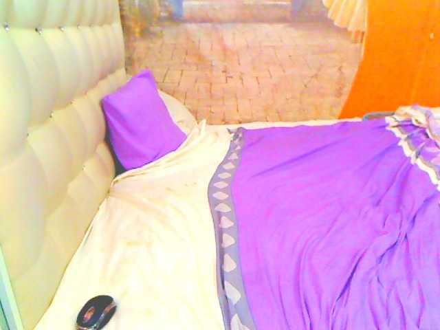 HOTLILLIE live cam on BongaCams