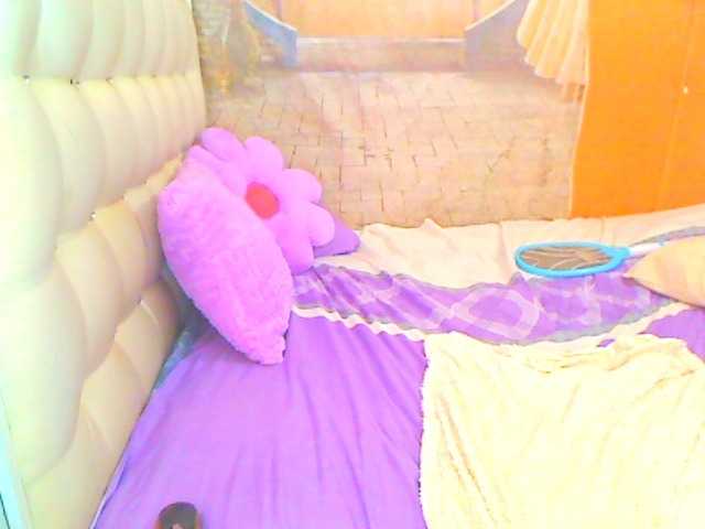 HOTLILLIE live webcam show