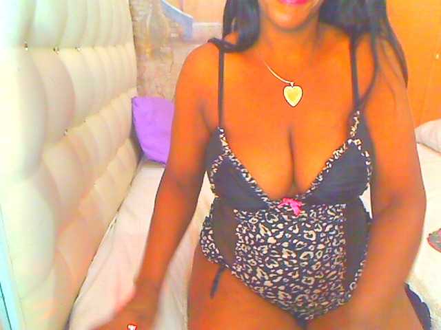 HOTLILLIE live cam on BongaCams