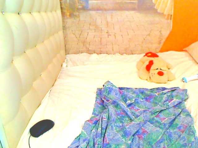 HOTLILLIE live cam on BongaCams
