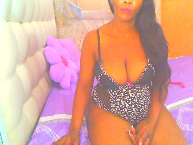 HOTLILLIE live webcam show