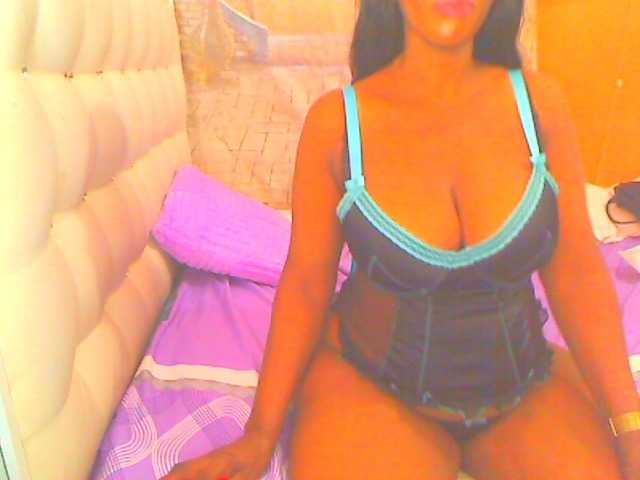 HOTLILLIE live webcam show
