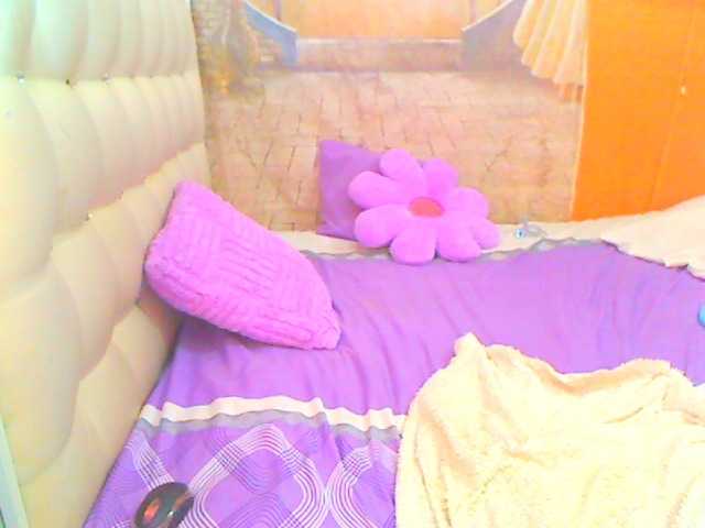 HOTLILLIE live webcam show