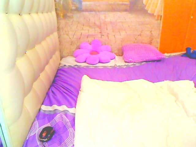 HOTLILLIE live cam on BongaCams