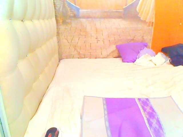 HOTLILLIE live cam on BongaCams