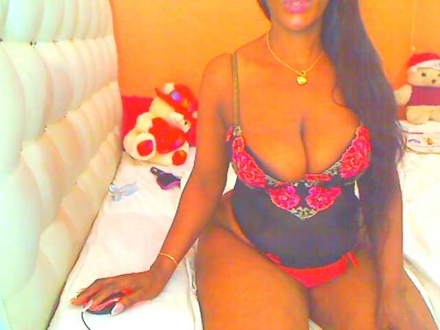 HOTLILLIE live cam on BongaCams