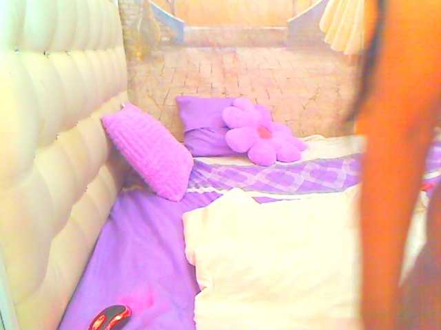 HOTLILLIE live cam on BongaCams