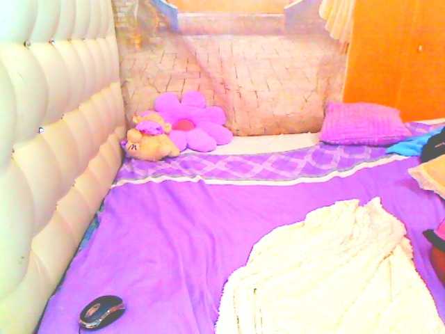 HOTLILLIE live cam on BongaCams