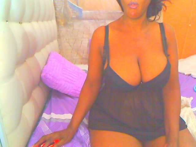 HOTLILLIE live webcam show
