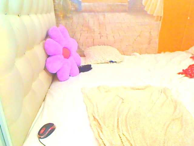 HOTLILLIE live cam on BongaCams