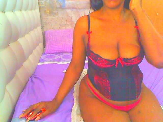 HOTLILLIE live cam