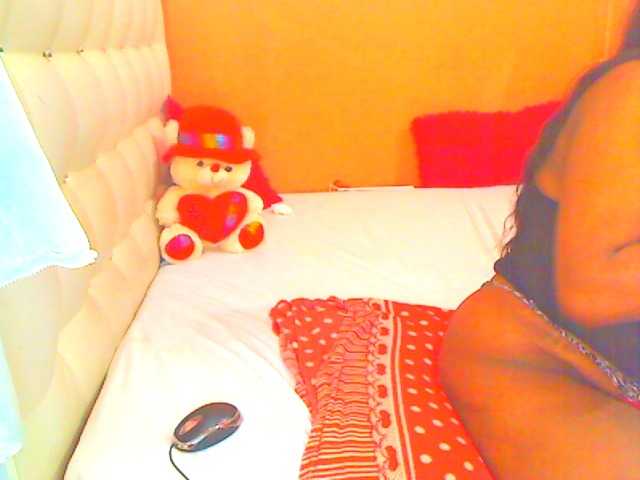 HOTLILLIE live cam on BongaCams