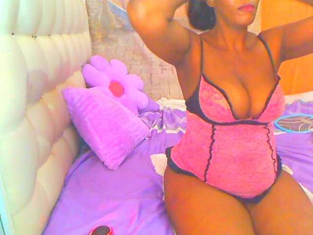 HOTLILLIE Live Cam on BongaCams