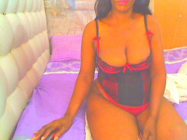 HOTLILLIE live cam