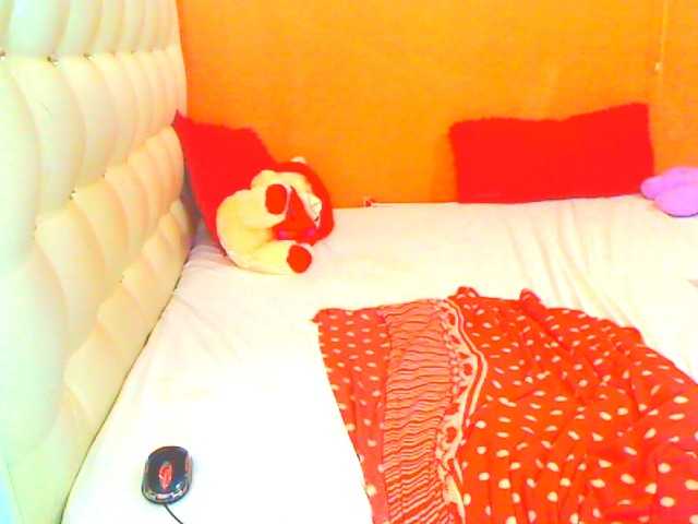 HOTLILLIE live cam on BongaCams