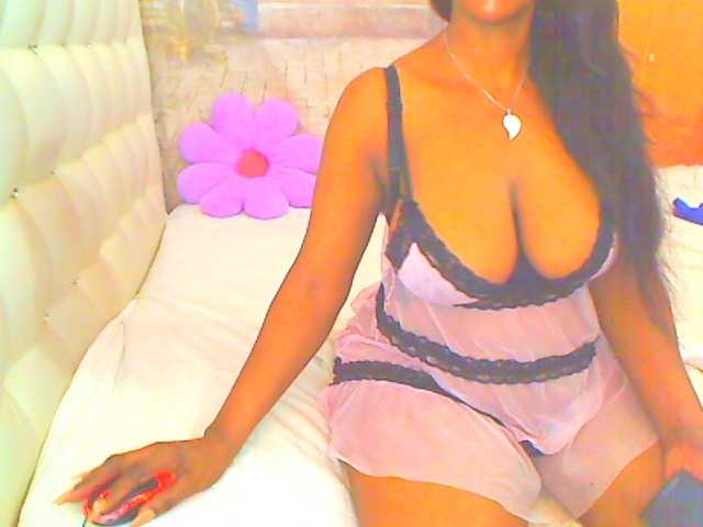 HOTLILLIE live cam on BongaCams