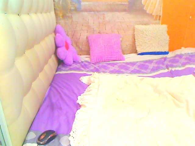 HOTLILLIE live cam on BongaCams