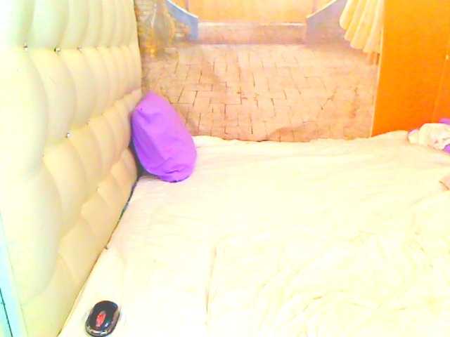 HOTLILLIE live cam on BongaCams