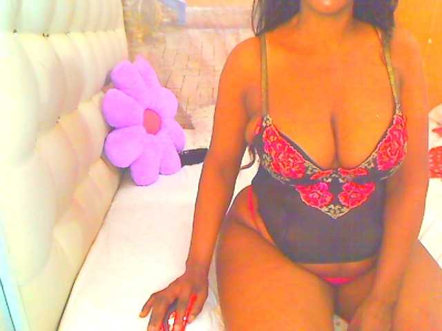 HOTLILLIE live cam on BongaCams