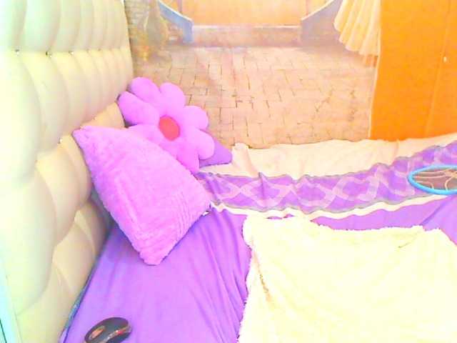 HOTLILLIE Live Cam su BongaCams