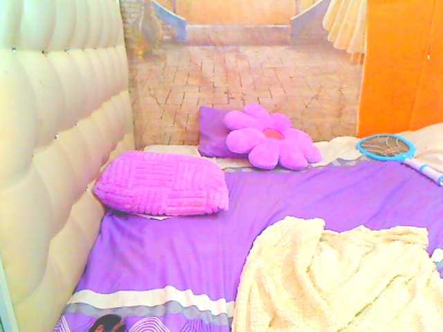 HOTLILLIE live cam