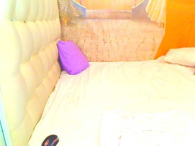 HOTLILLIE live cam on BongaCams