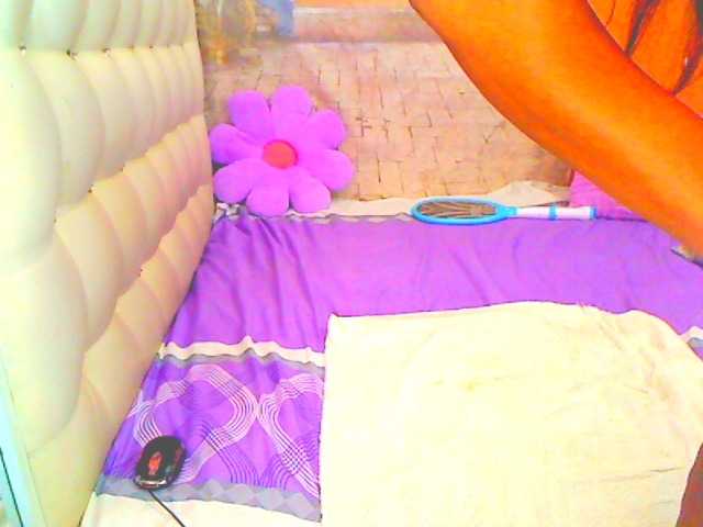 HOTLILLIE live cam on BongaCams