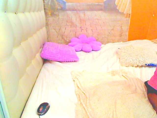 HOTLILLIE live cam on BongaCams