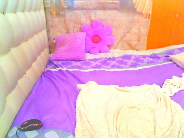 HOTLILLIE live cam