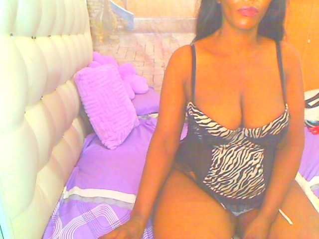 HOTLILLIE live webcam show