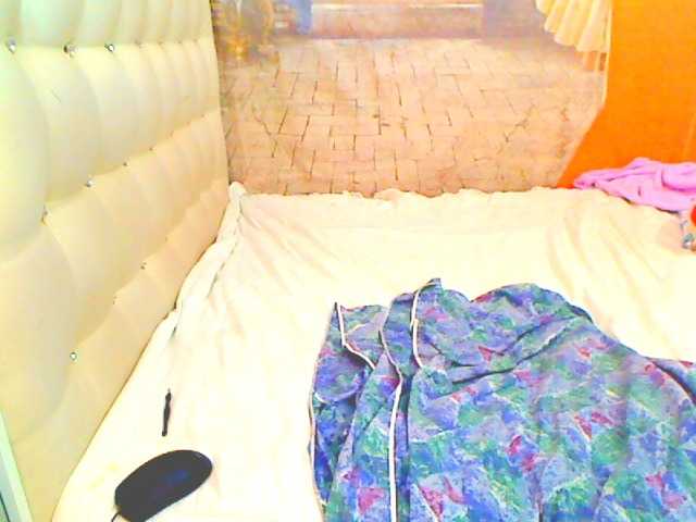 HOTLILLIE live cam on BongaCams