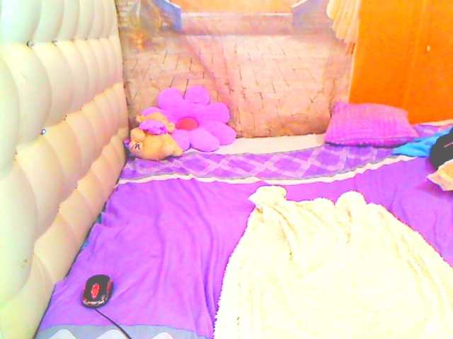 HOTLILLIE live cam on BongaCams